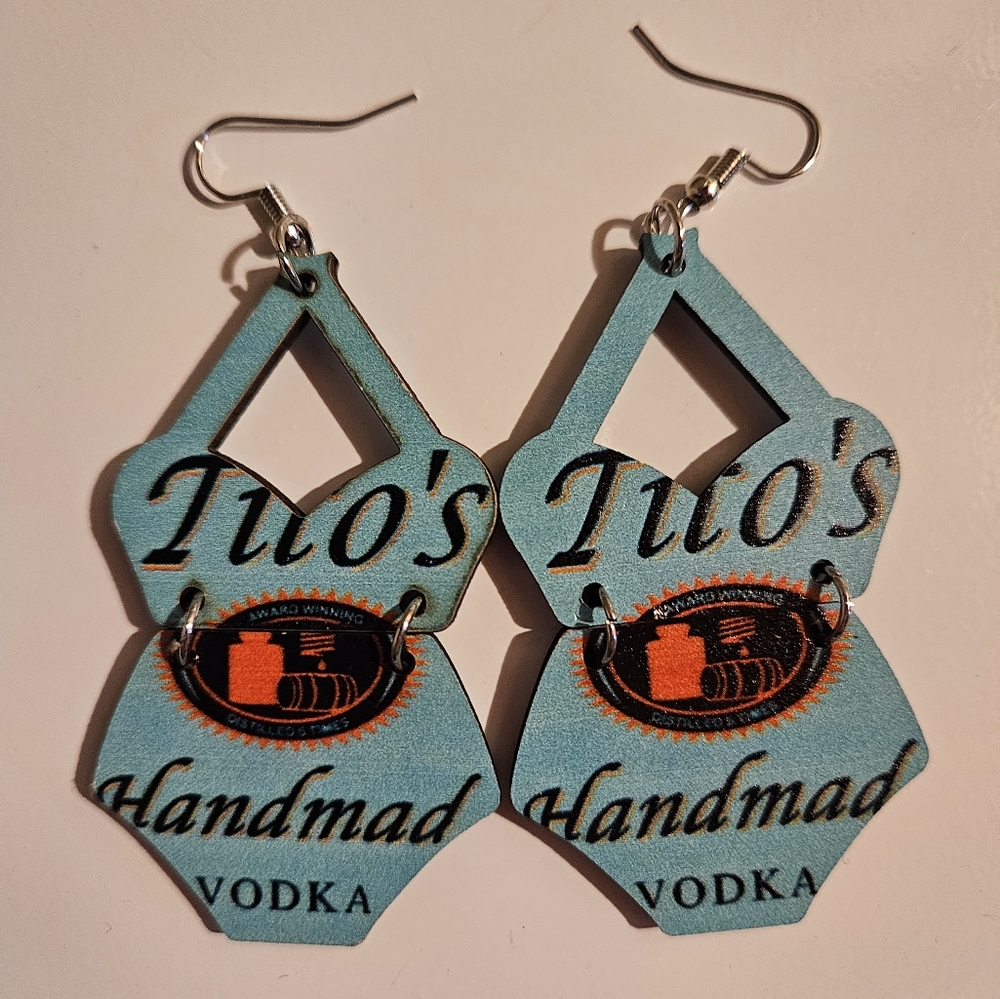 Titos Novelty hook earrings
